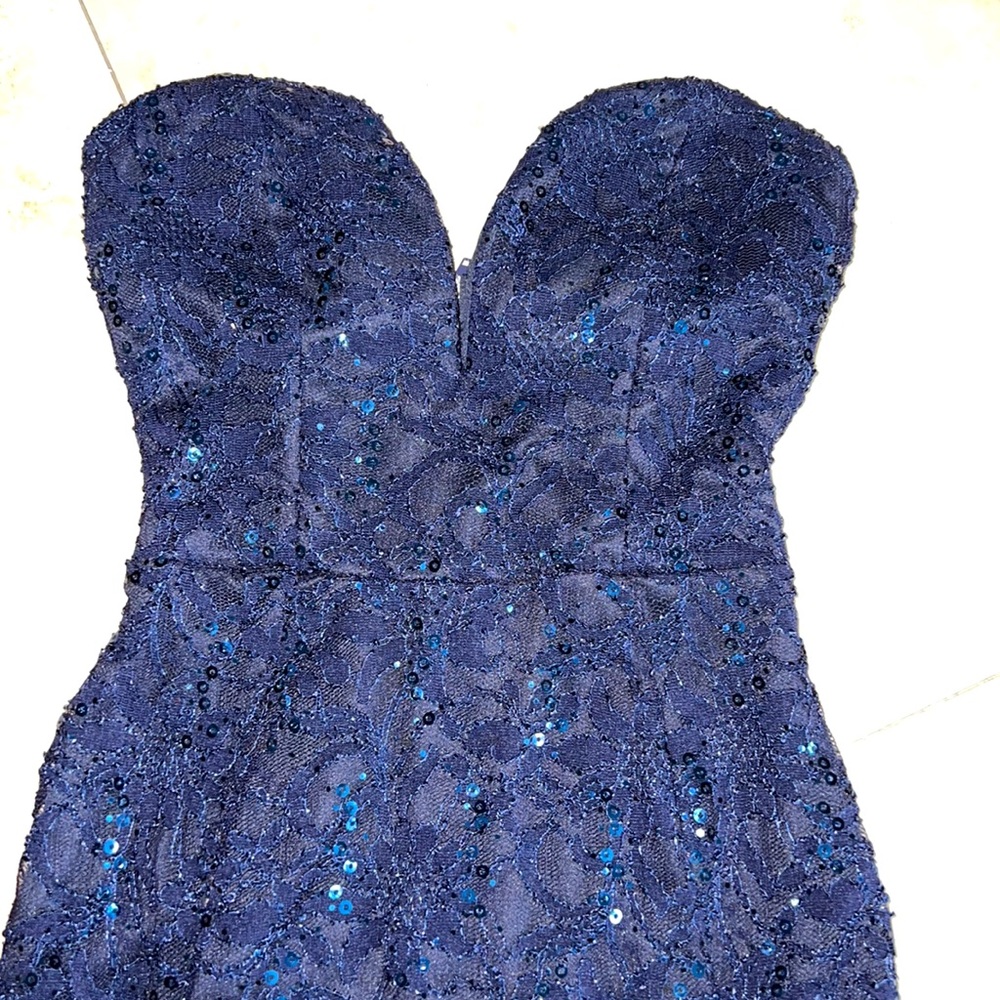 BaileyBlue strapless sequins evening gown- Size 5 - Picture 2 of 6